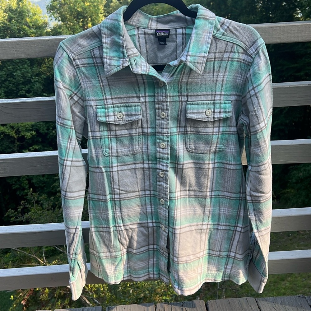 Patagonia Mint Green and Gray Plaid Button-Down Shirt